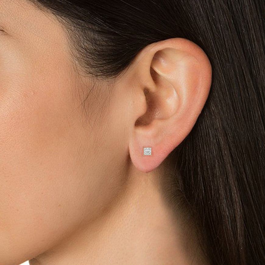 Faye Diamond Earring